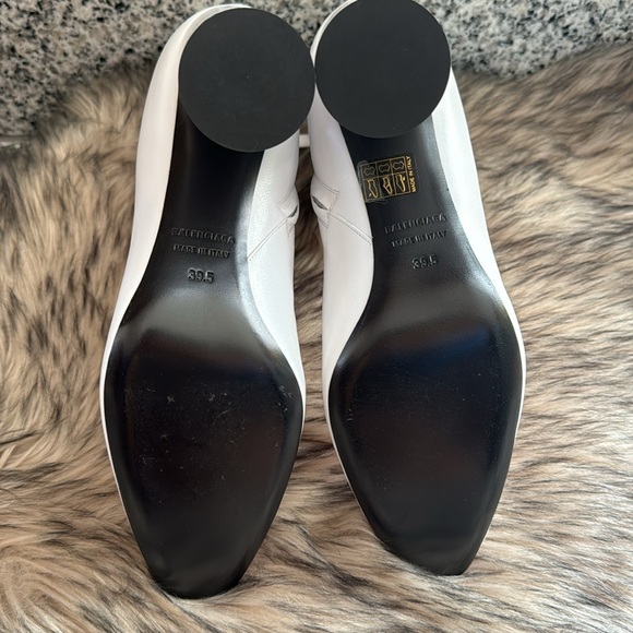 Balenciaga Logo Boots - Picture 14 of 16